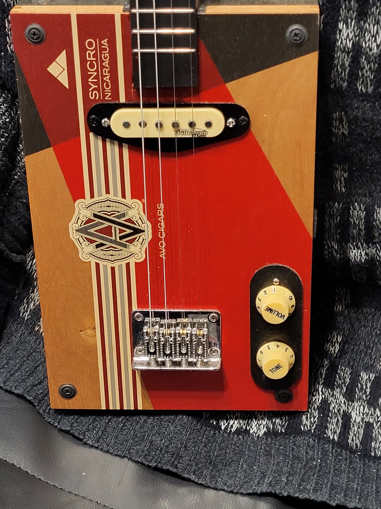 4 String Electric Cigar Box Guitar AVO 1