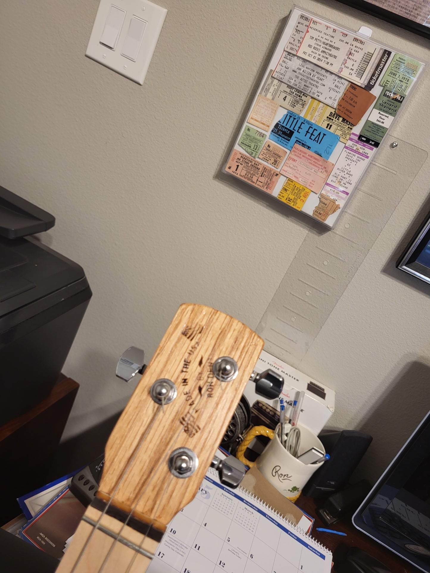 3 String Electric Cigar Box Guitar AVO 2